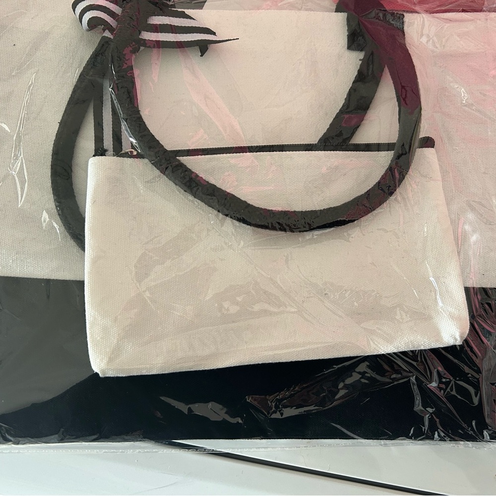 NEW Black & white canvas tote bag w/wallet